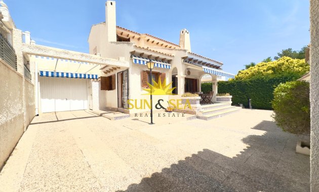 Revente - Villa - Orihuela Costa - La Zenia