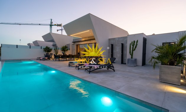 Obra nueva - Chalet - Rojales