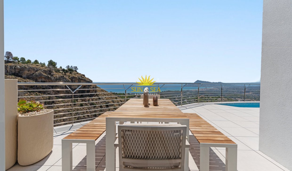 Obra nueva - Chalet - Altea