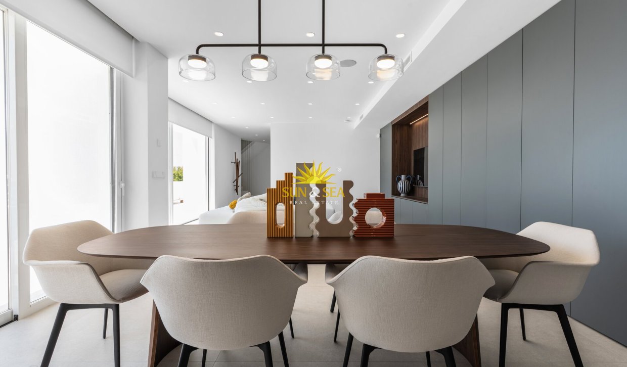 Obra nueva - Chalet - Altea