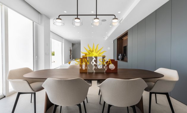 Obra nueva - Chalet - Altea