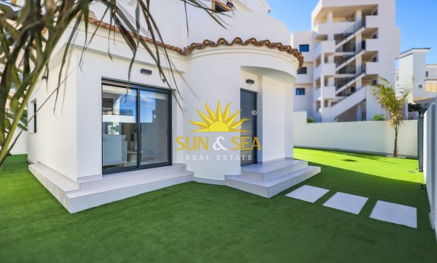 Obra nueva - Chalet - Orihuela Costa