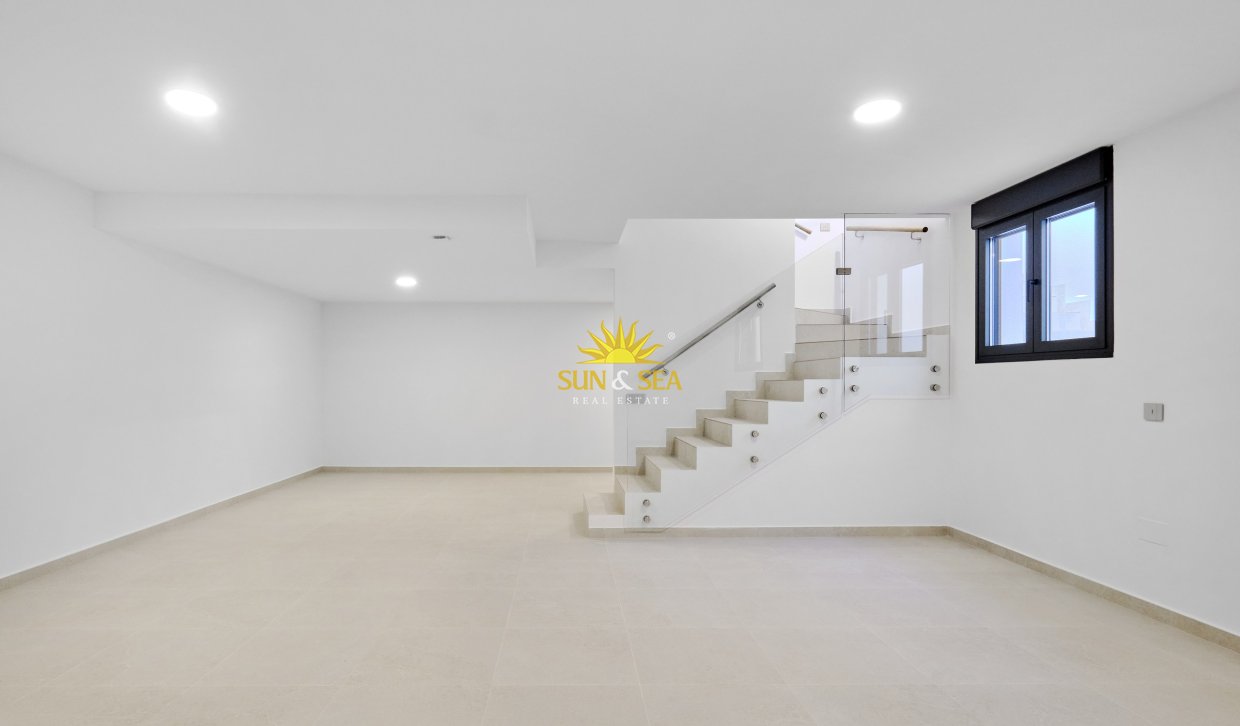 Obra nueva - Chalet - San Miguel de Salinas