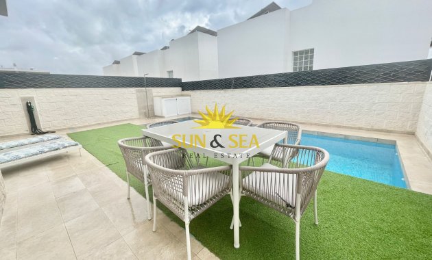 Location à long terme - Villa - Benijofar