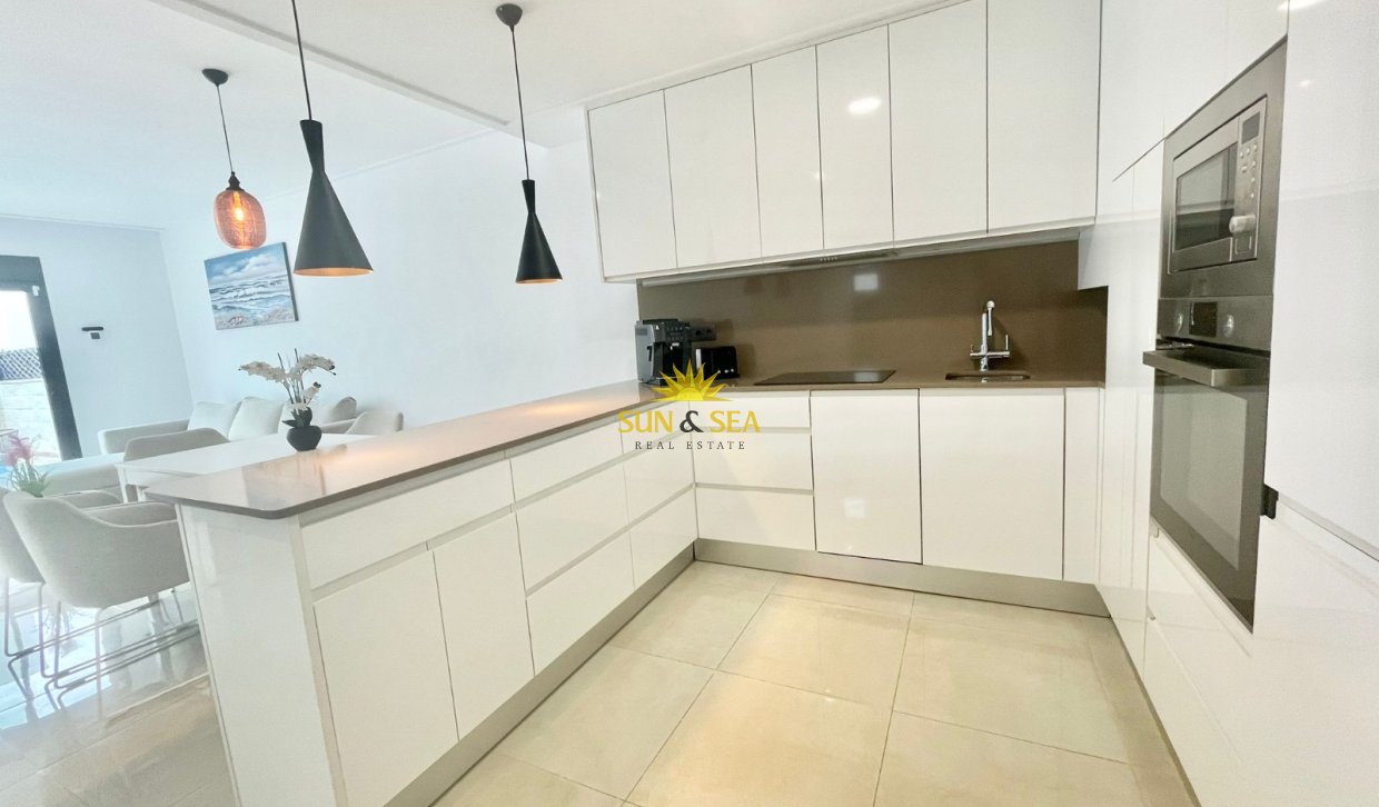 Location à long terme - Villa - Benijofar