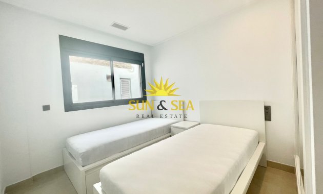 Location à long terme - Villa - Benijofar