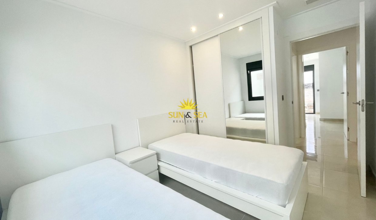 Location à long terme - Villa - Benijofar