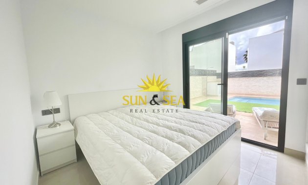 Location à long terme - Villa - Benijofar