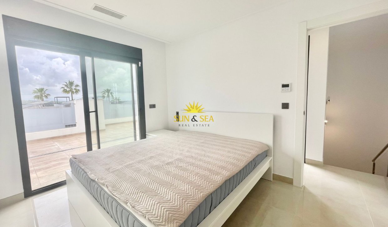 Location à long terme - Villa - Benijofar