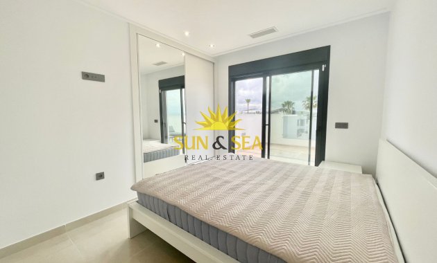 Location à long terme - Villa - Benijofar