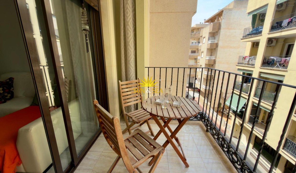Alquiler a largo plazo - Apartamento - Torrevieja - Playa Los Naufragos