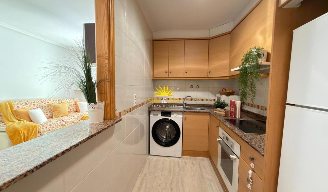 Alquiler a largo plazo - Apartamento - Torrevieja - Playa Los Naufragos