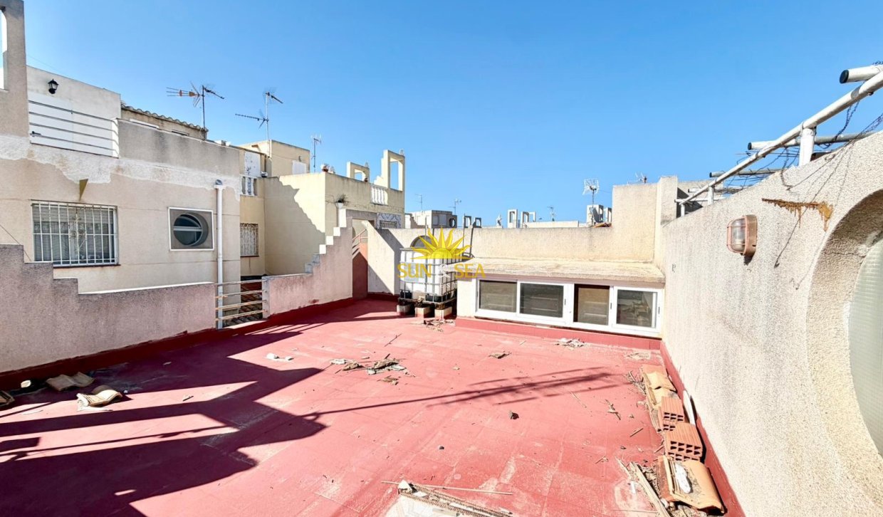 Resale - Villa - Torrevieja - torrevieja