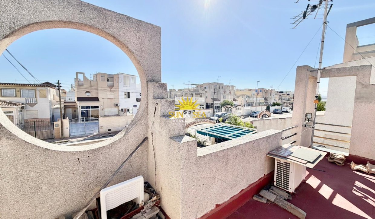 Resale - Villa - Torrevieja - torrevieja