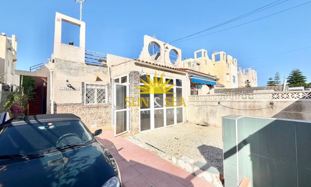 Resale - Villa - Torrevieja - torrevieja