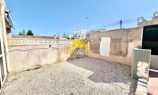 Resale - Villa - Torrevieja - torrevieja
