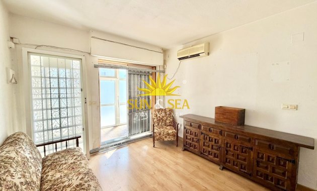 Resale - Villa - Torrevieja - torrevieja