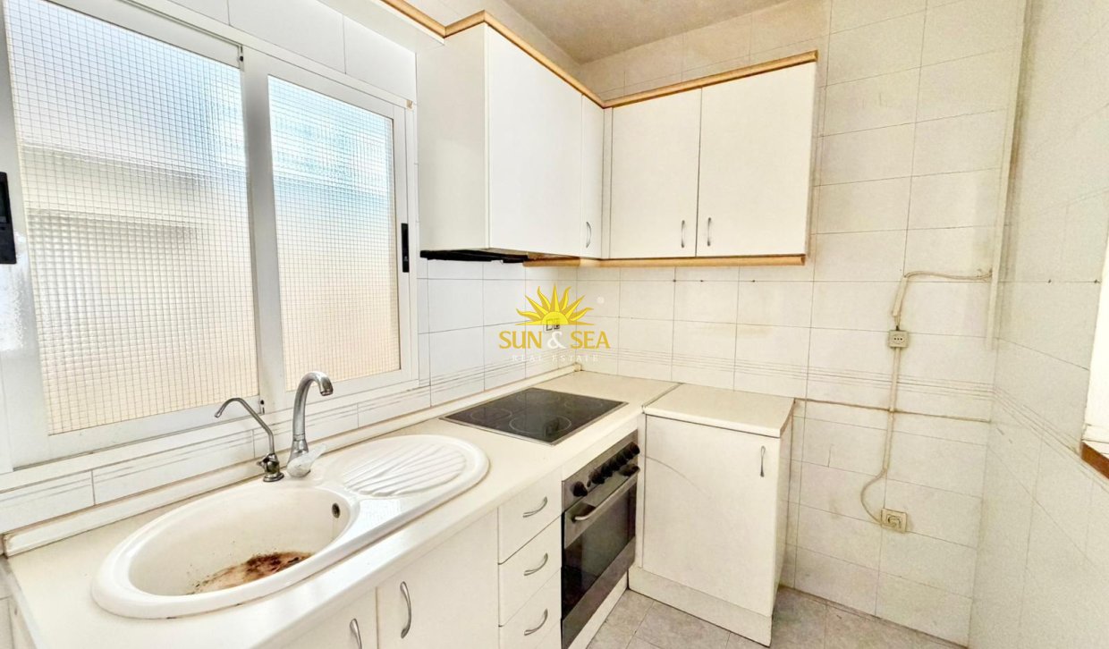 Resale - Villa - Torrevieja - torrevieja