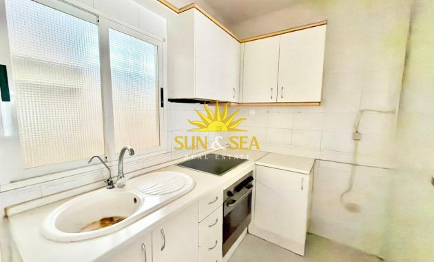 Resale - Villa - Torrevieja - torrevieja