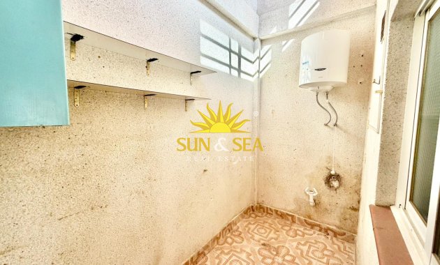 Resale - Villa - Torrevieja - torrevieja