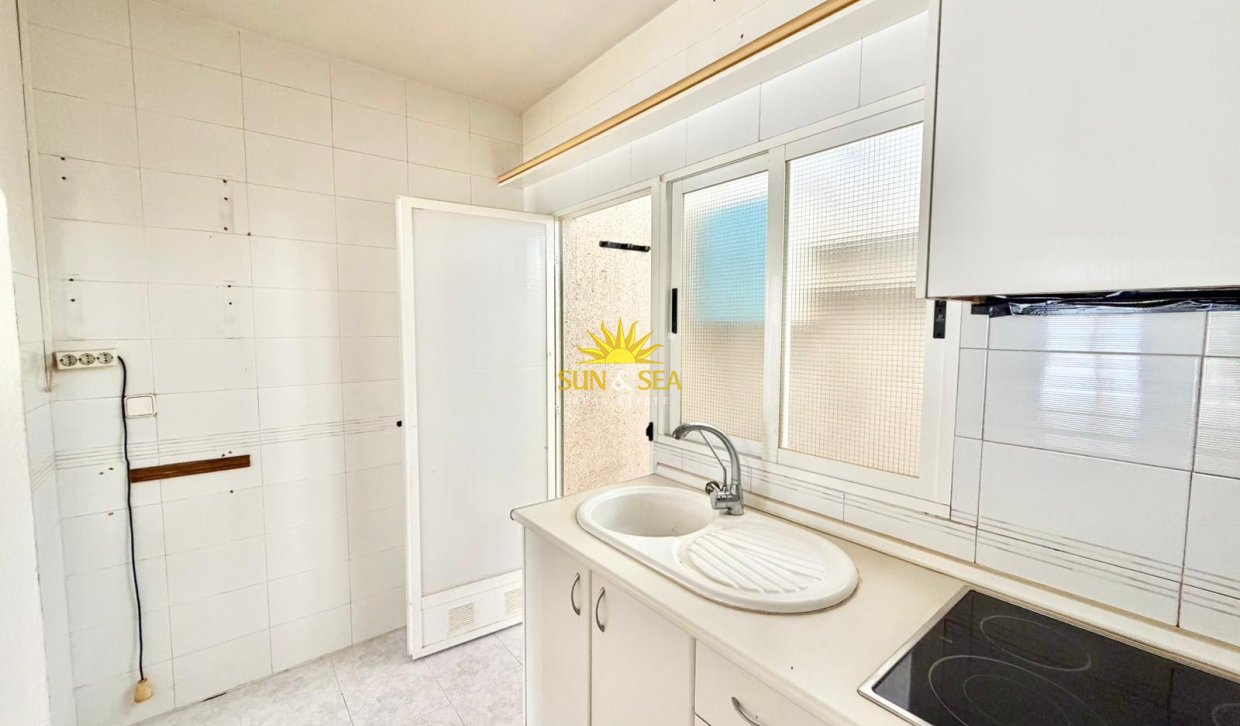 Resale - Villa - Torrevieja - torrevieja