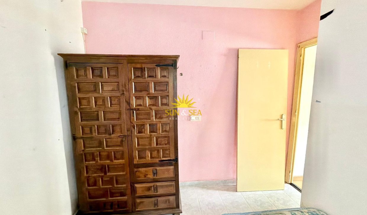 Resale - Villa - Torrevieja - torrevieja