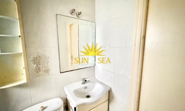 Resale - Villa - Torrevieja - torrevieja