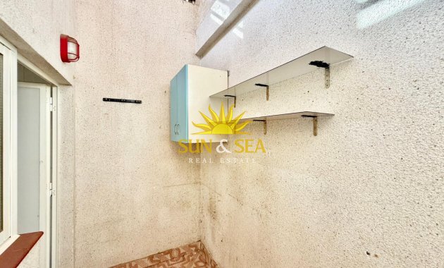 Resale - Villa - Torrevieja - torrevieja