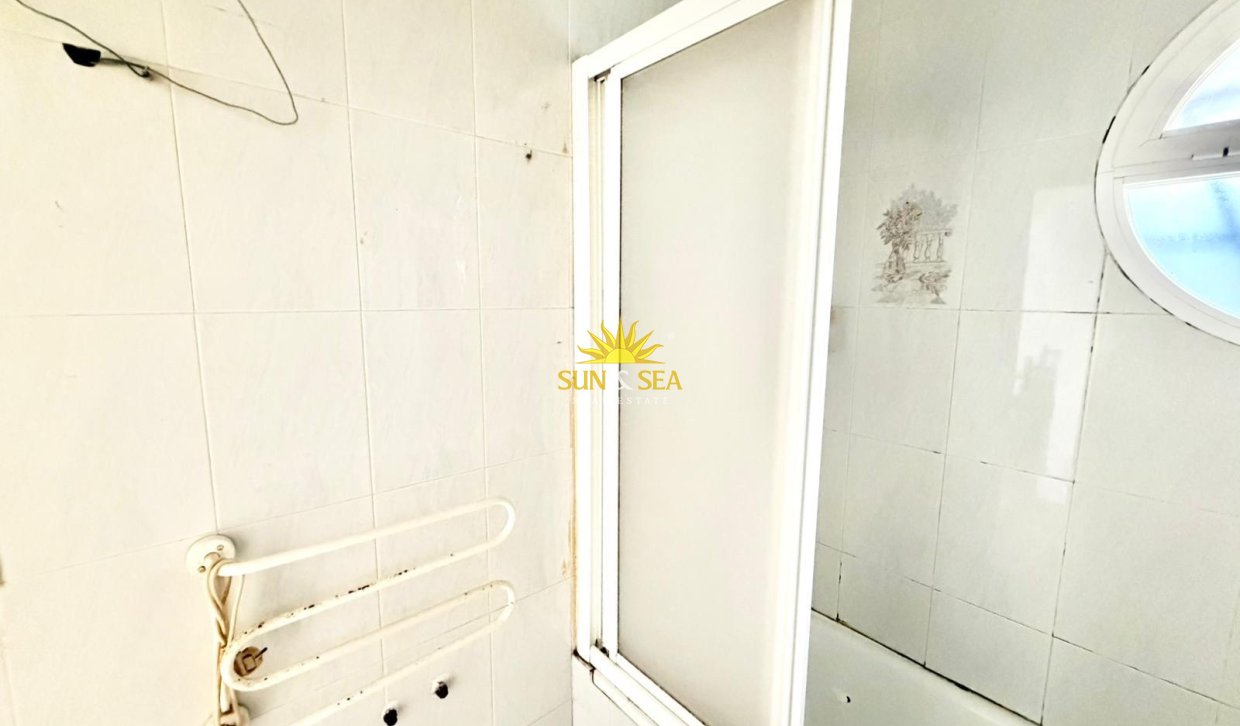 Resale - Villa - Torrevieja - torrevieja