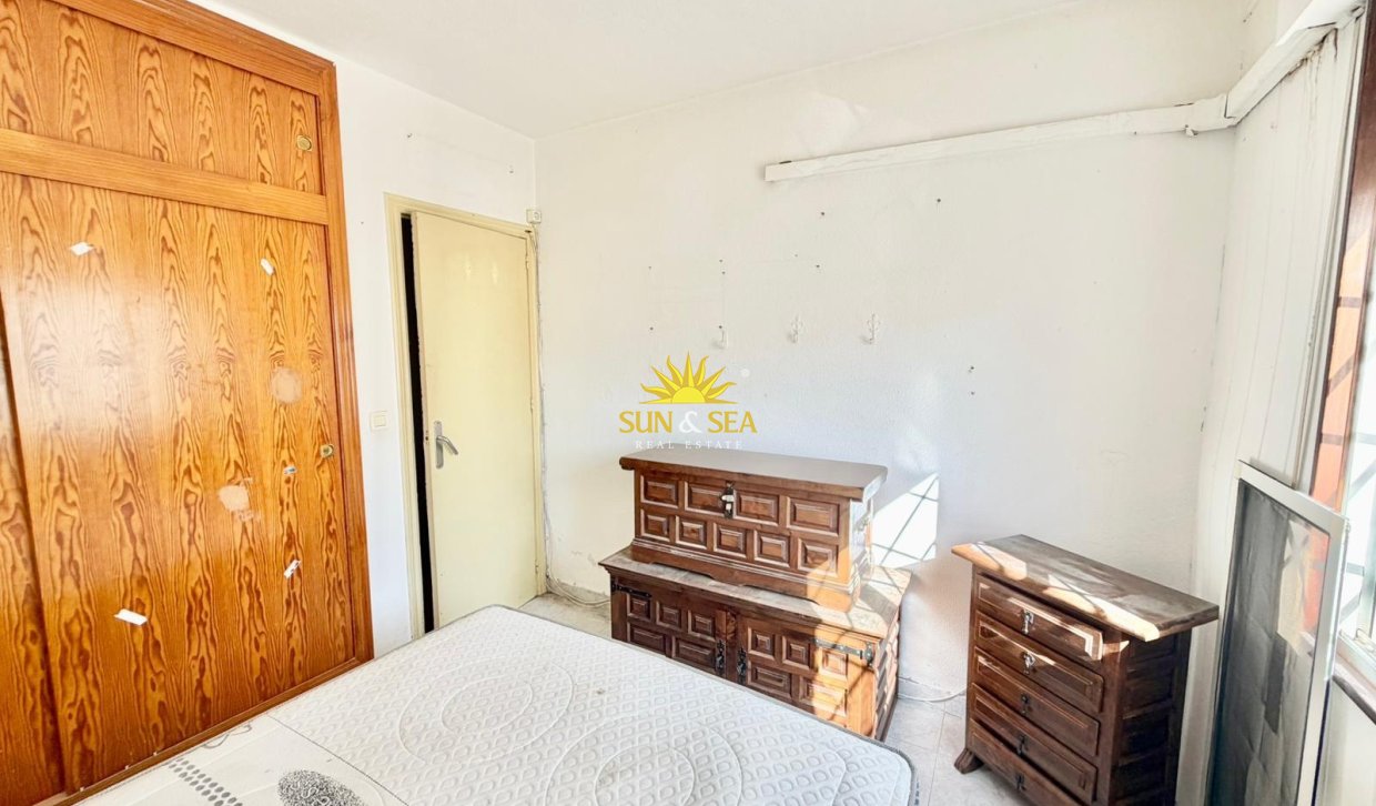 Resale - Villa - Torrevieja - torrevieja