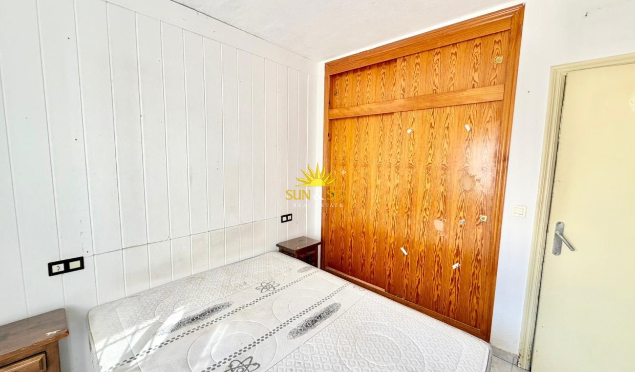 Resale - Villa - Torrevieja - torrevieja