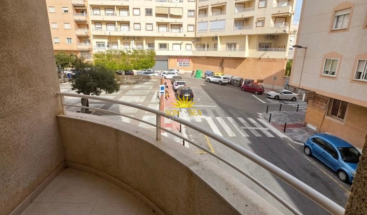 Revente - Appartement - Torrevieja - El molino