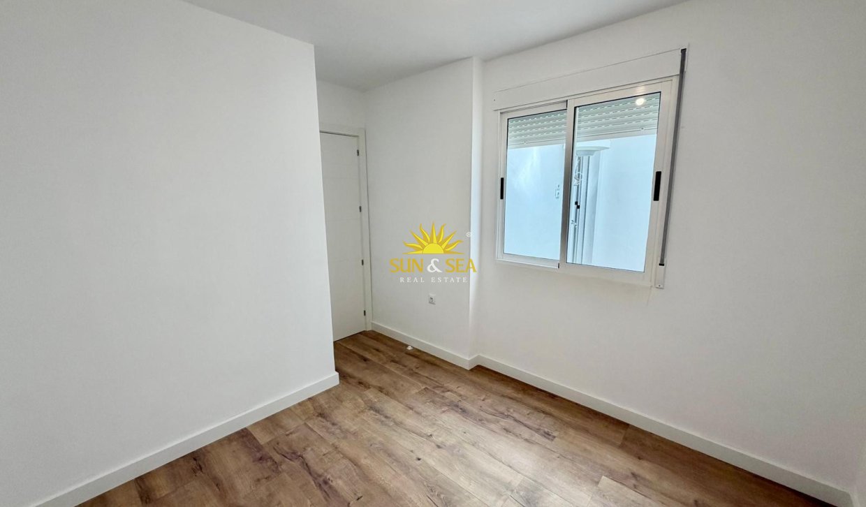 Wiederverkauf - Townhouse - Torrevieja - Parque de las Naciones