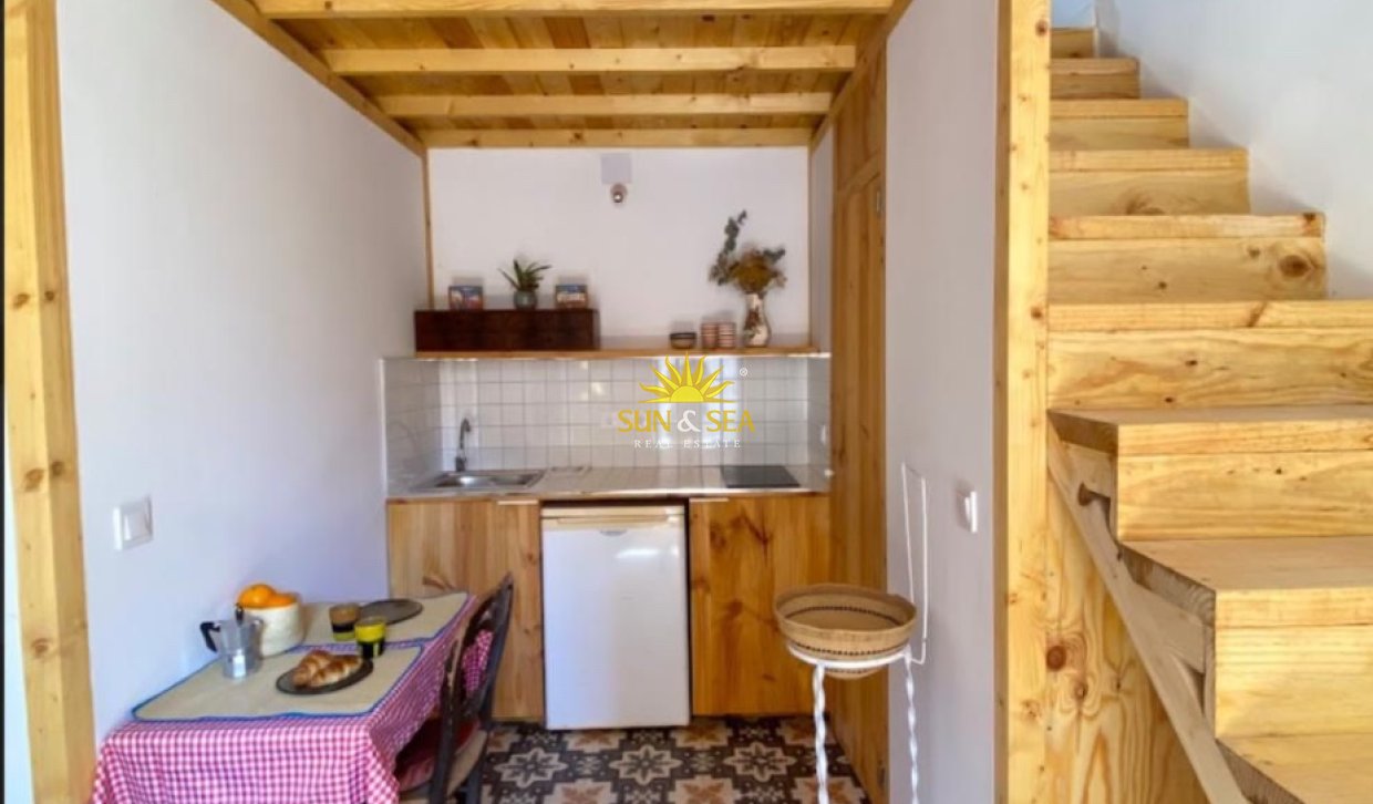 Alquiler a largo plazo - Estudio -  - Alicante (Alacant)