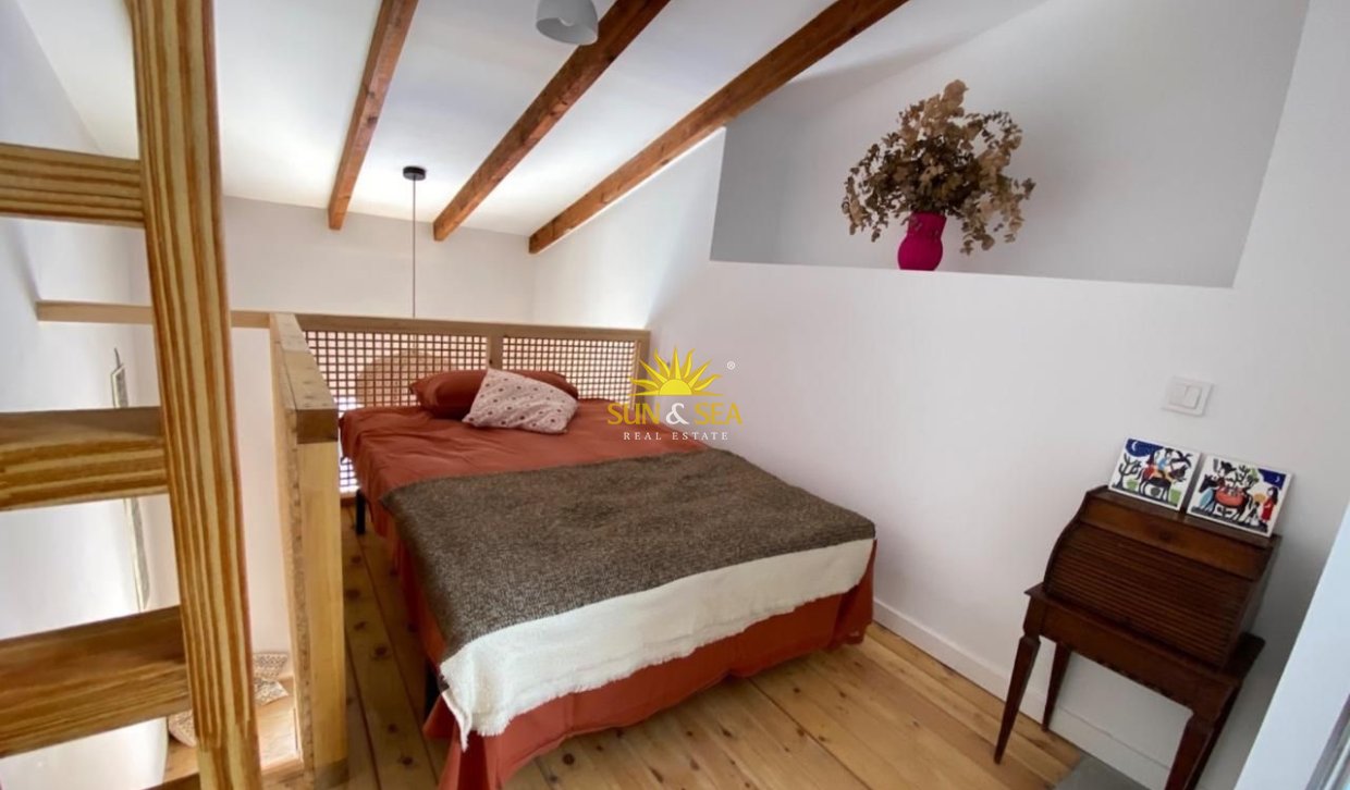 Alquiler a largo plazo - Estudio -  - Alicante (Alacant)