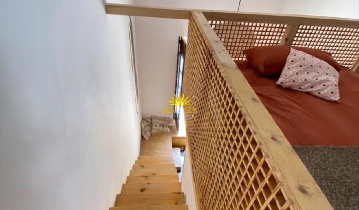 Alquiler a largo plazo - Estudio -  - Alicante (Alacant)