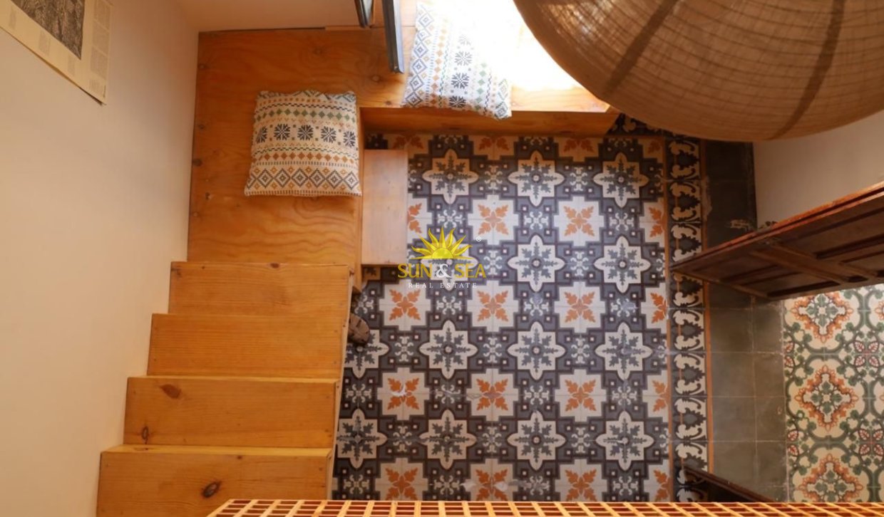 Alquiler a largo plazo - Estudio -  - Alicante (Alacant)