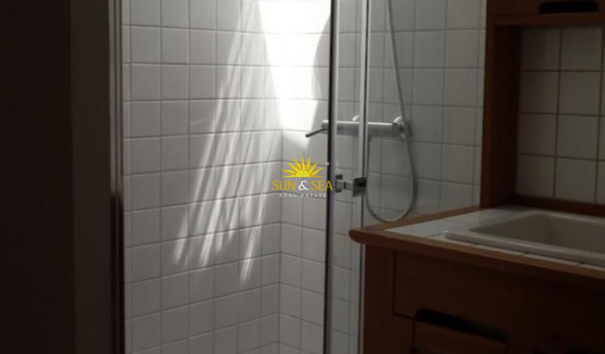 Alquiler a largo plazo - Estudio -  - Alicante (Alacant)