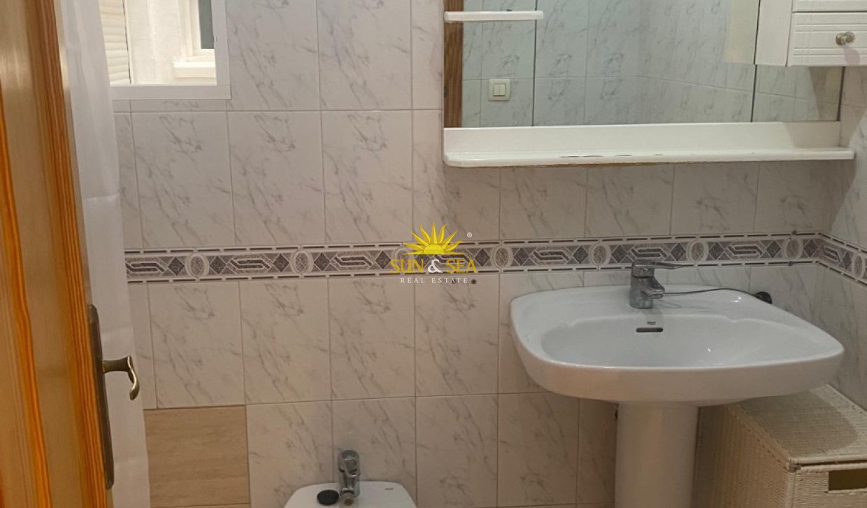Alquiler a largo plazo - Apartamento - Torrevieja - Playa del Cura