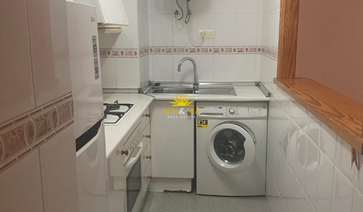 Alquiler a largo plazo - Apartamento - Torrevieja - Playa del Cura