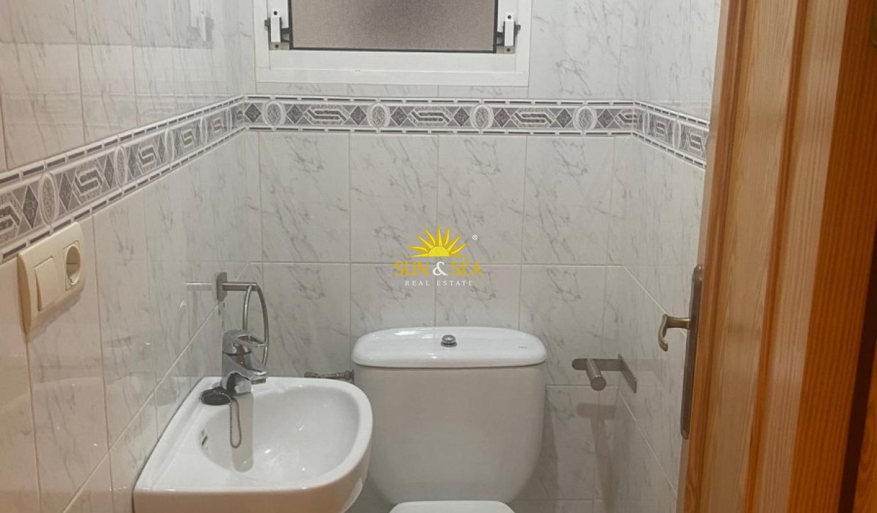 Alquiler a largo plazo - Apartamento - Torrevieja - Playa del Cura