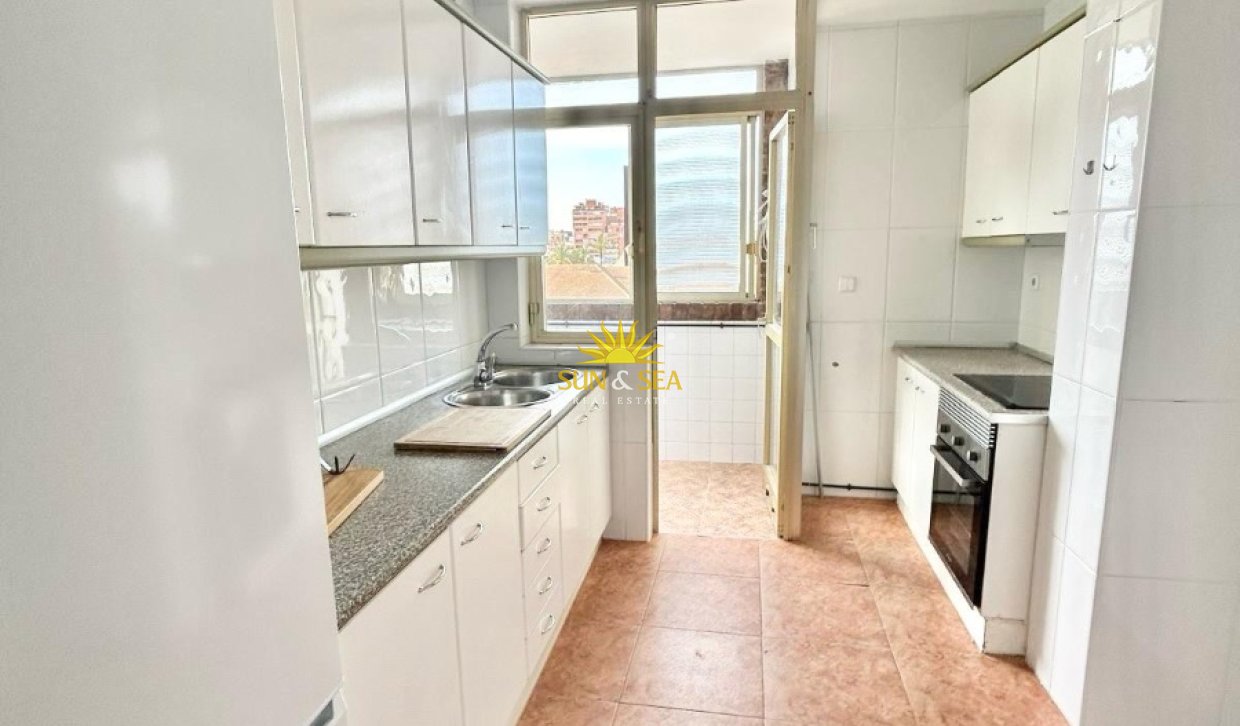 Langfristige Vermietung - Wohnung - 