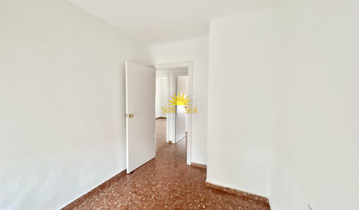 Langfristige Vermietung - Wohnung - 