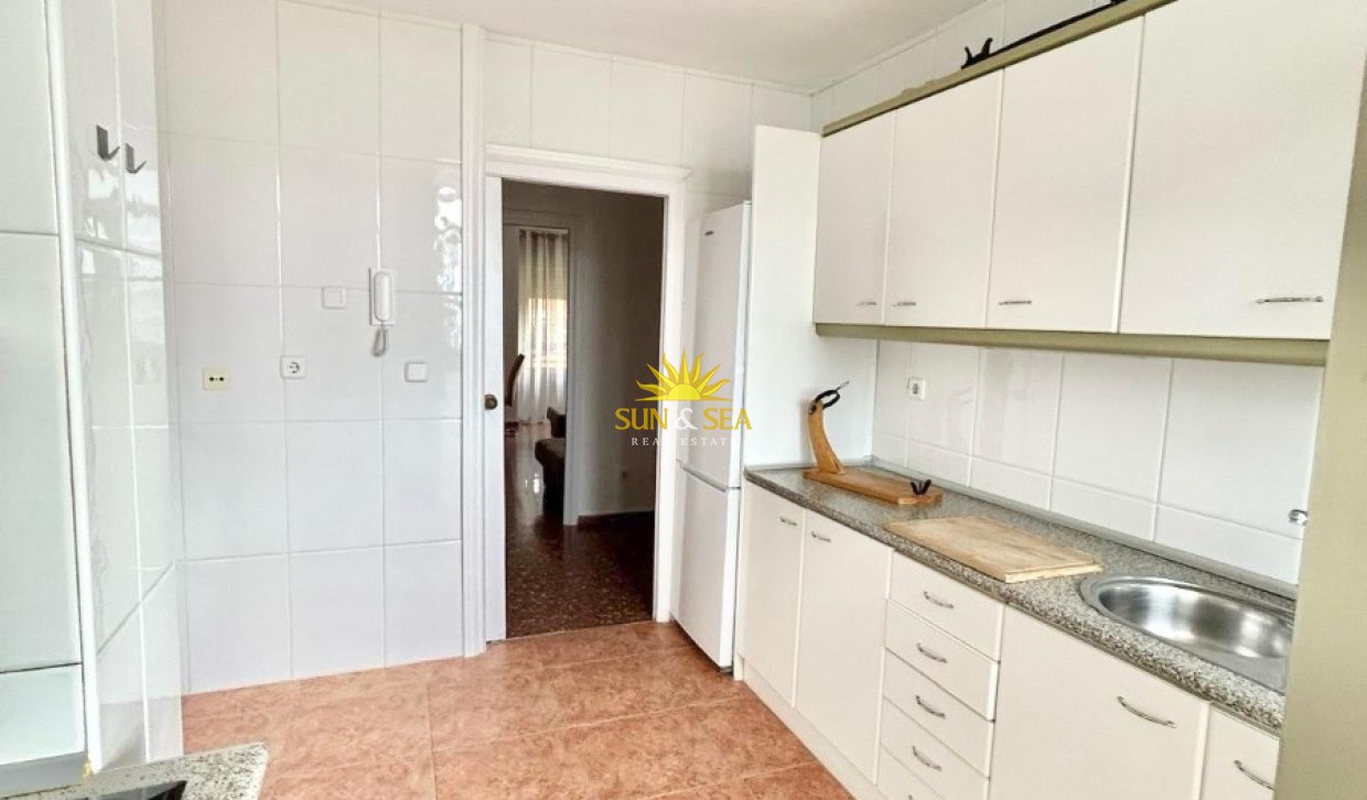 Langfristige Vermietung - Wohnung - 