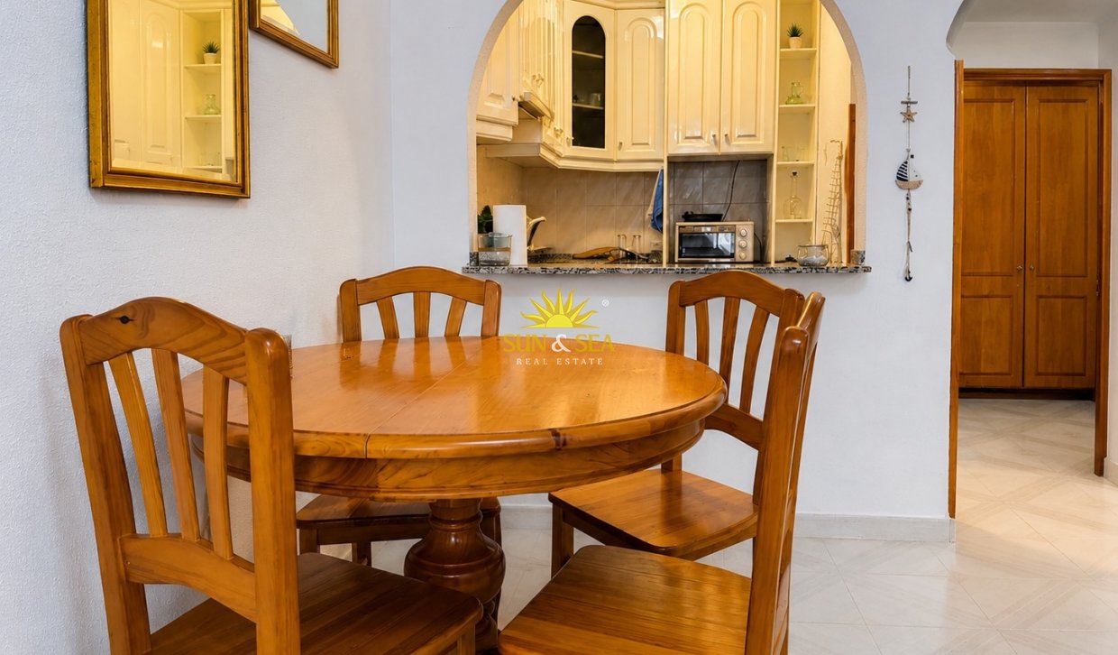 Resale - Apartment - Torrevieja - torrevieja