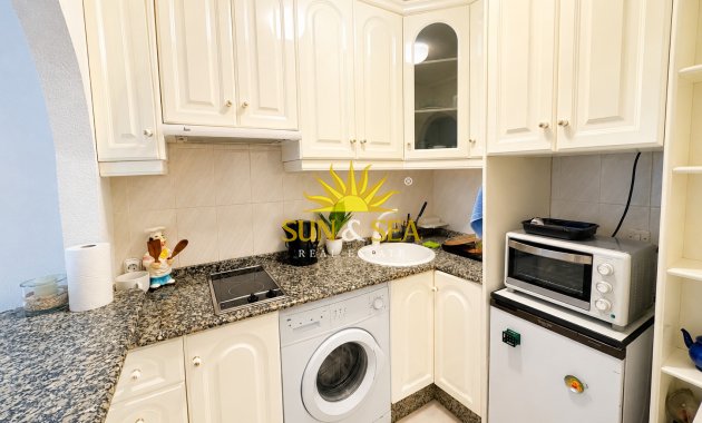 Resale - Apartment - Torrevieja - torrevieja