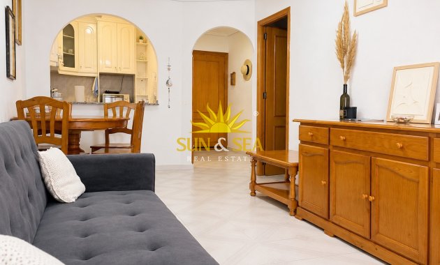 Resale - Apartment - Torrevieja - torrevieja