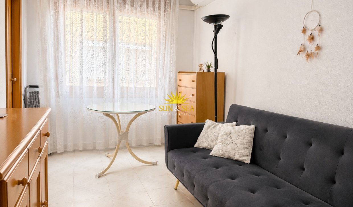 Resale - Apartment - Torrevieja - torrevieja