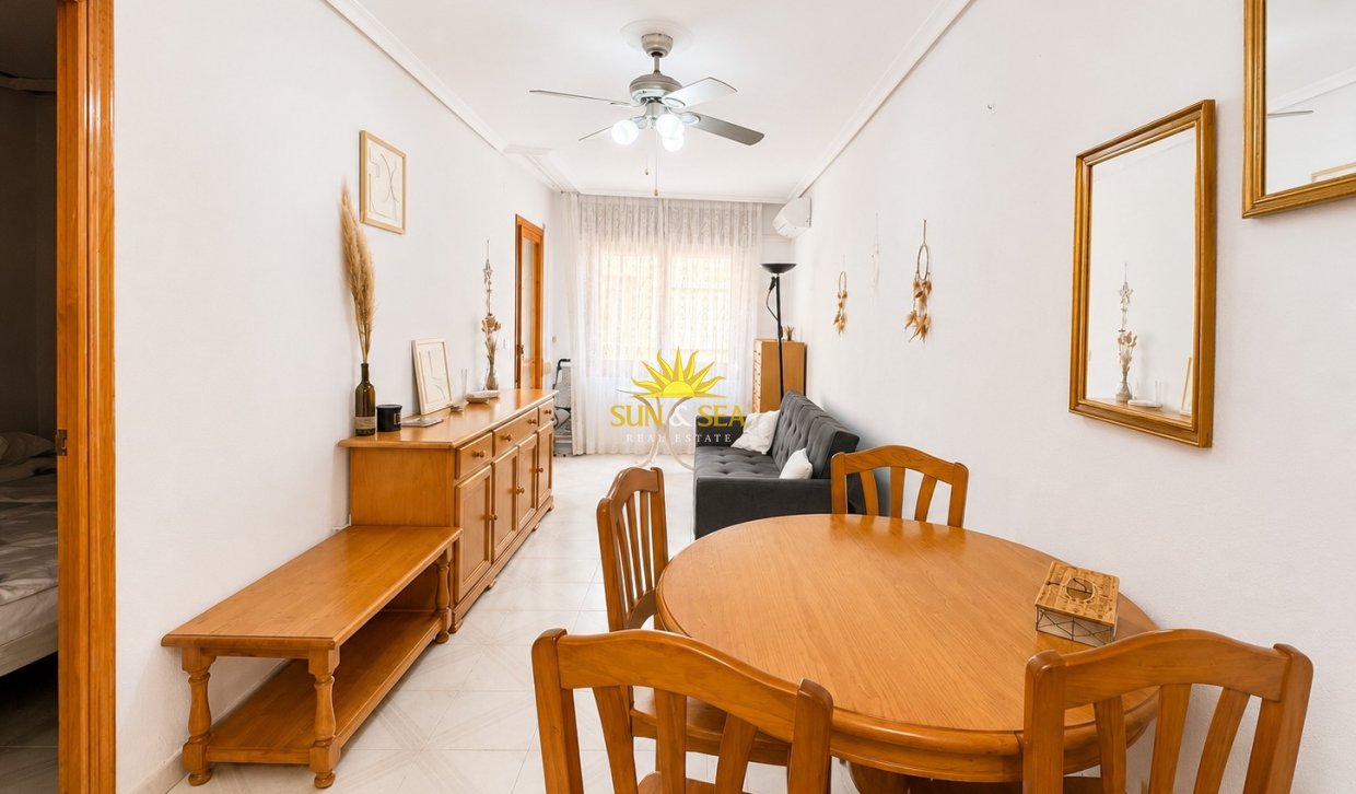 Resale - Apartment - Torrevieja - torrevieja