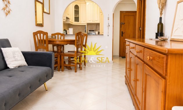 Resale - Apartment - Torrevieja - torrevieja